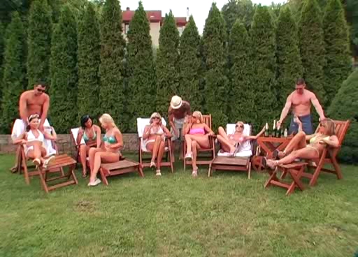 Donna Bell, Regina Ice, Renata Black, Sharka Blue, Vanessa Mae, Victoria Rose